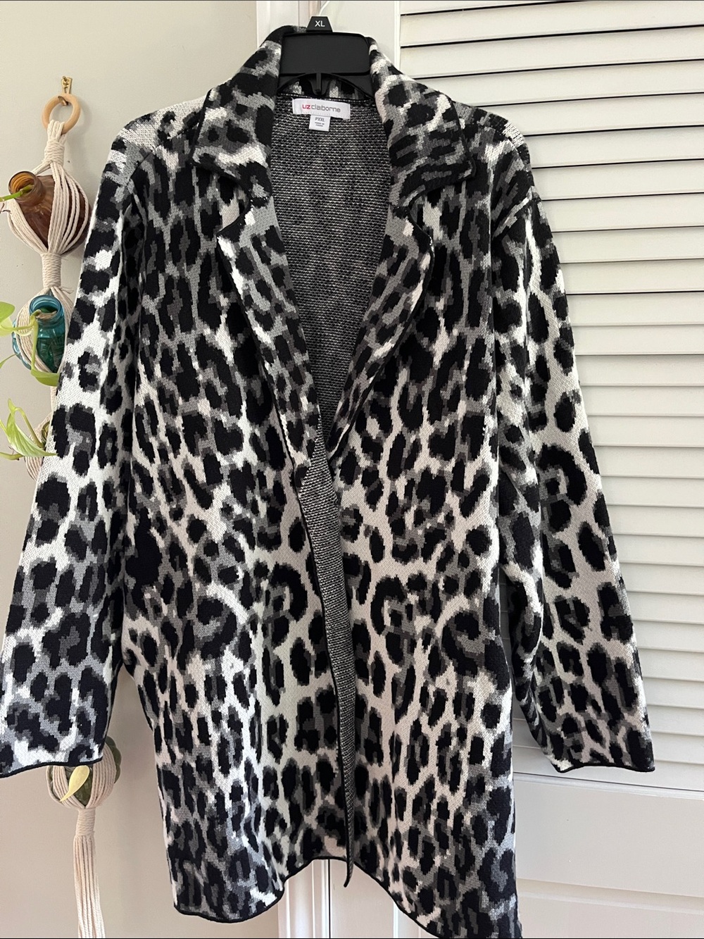 Liz Claiborne Black and White Leopard Open-Front Cardigan
